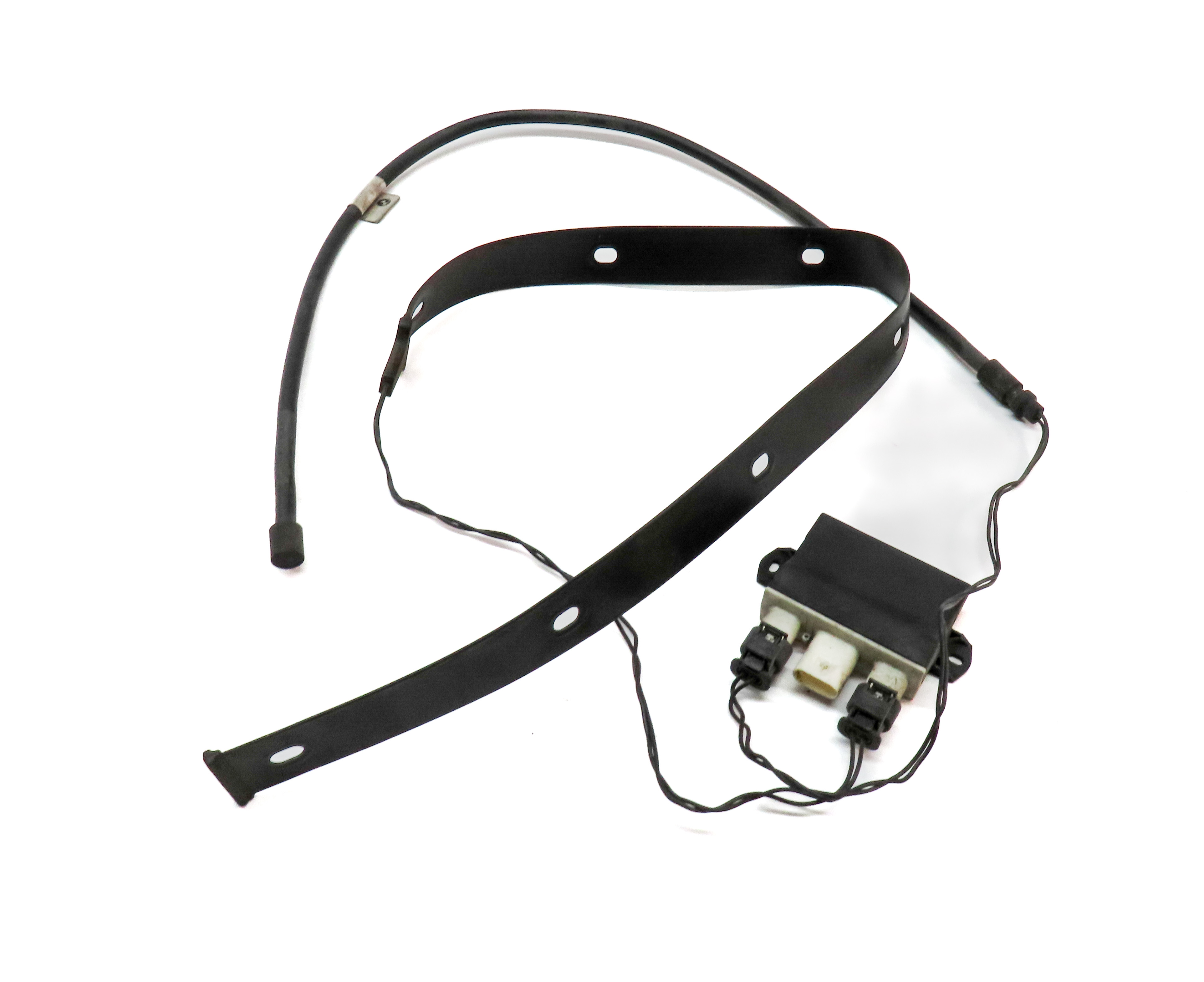 12-17 BMW 3 4 5 7 X3 X6 (F01 F10 F30) TRUNK KICK PAD SENSOR SMART OPENER MODULE — exact item pictured